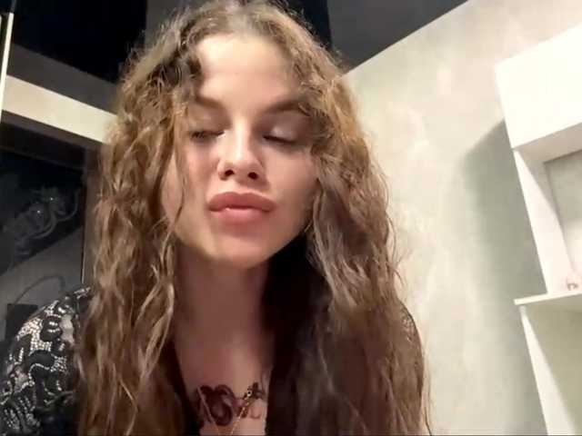 KatriceSarcone live cam on BongaCams