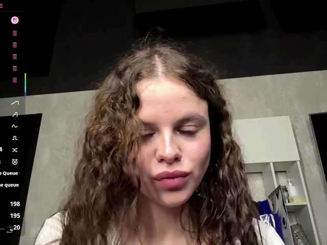 KatriceSarcone live cam on BongaCams