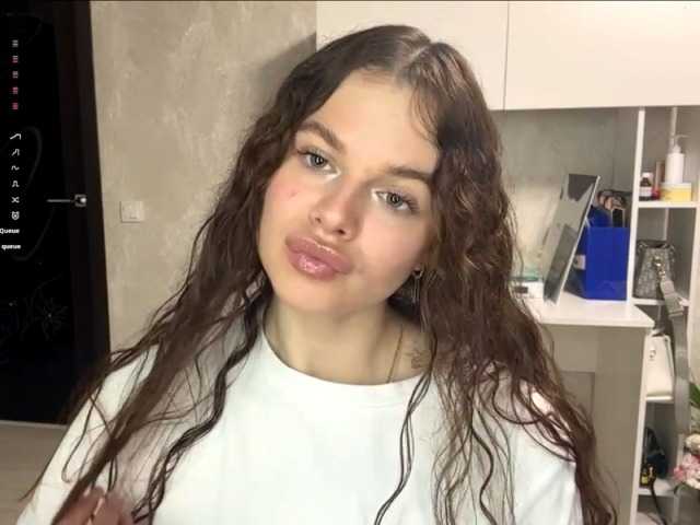 KatriceSarcone live cam on BongaCams