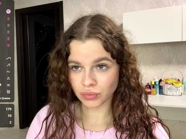 KatriceSarcone live cam on BongaCams