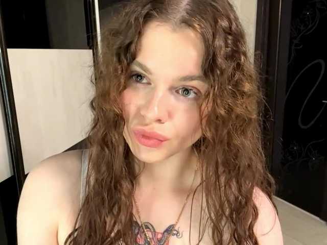 KatriceSarcone live cam on BongaCams