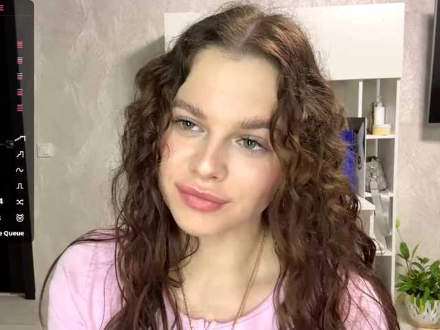 KatriceSarcone live cam on BongaCams