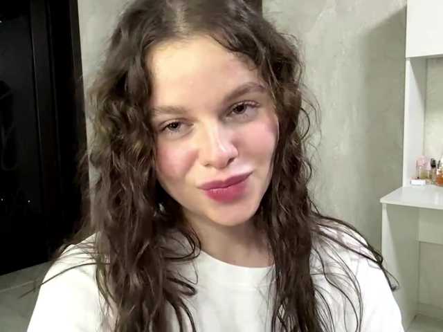 KatriceSarcone live cam on BongaCams