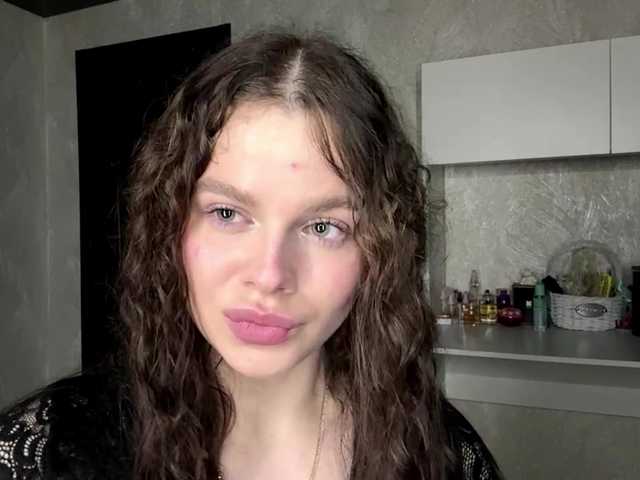 KatriceSarcone live cam on BongaCams