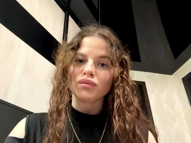 KatriceSarcone live cam on BongaCams