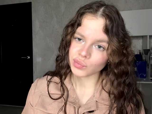 KatriceSarcone live cam on BongaCams