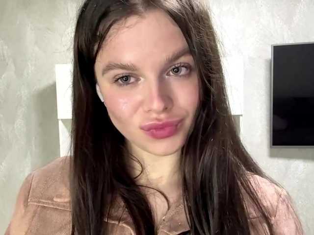 KatriceSarcone live cam on BongaCams