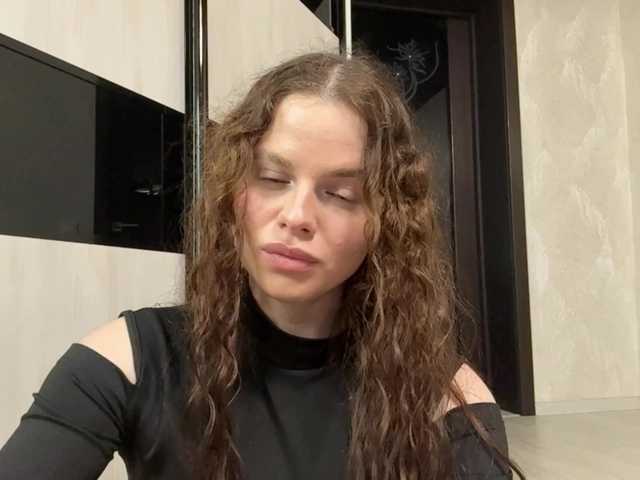 KatriceSarcone live cam on BongaCams
