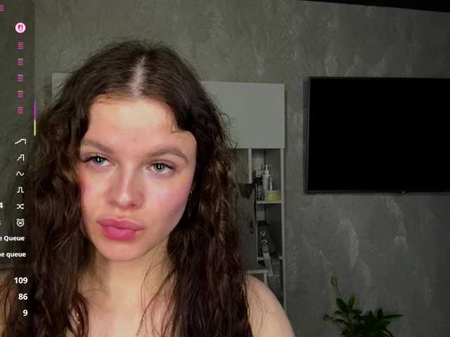 KatriceSarcone live cam on BongaCams