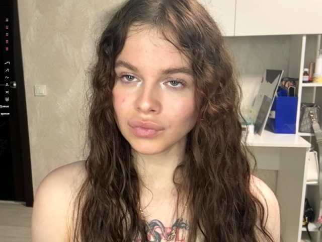 KatriceSarcone live cam on BongaCams