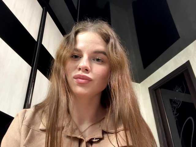 KatriceSarcone live cam on BongaCams