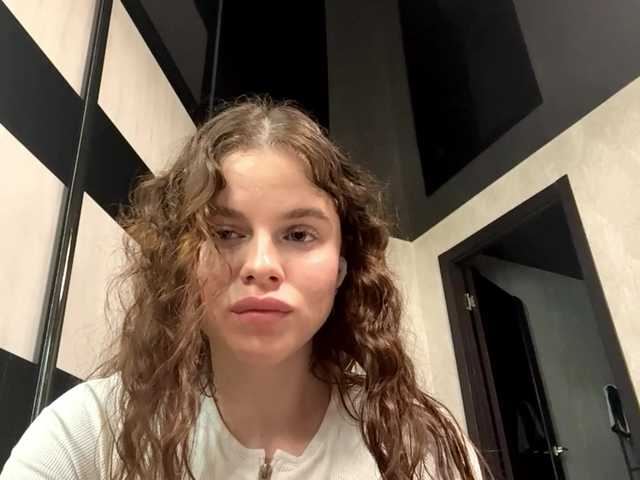 KatriceSarcone live cam on BongaCams