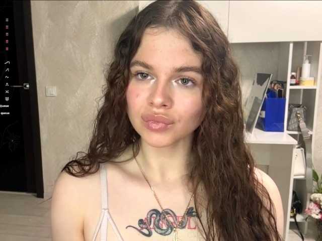 KatriceSarcone live cam on BongaCams