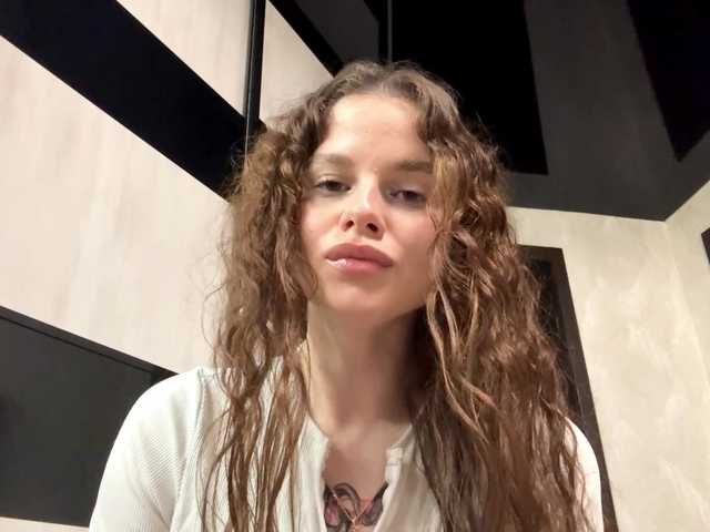 KatriceSarcone live cam on BongaCams