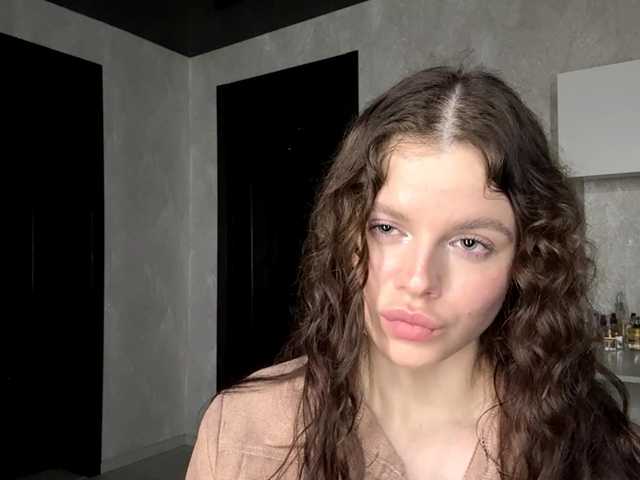 KatriceSarcone live cam on BongaCams