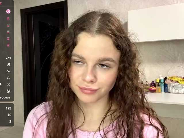 KatriceSarcone live cam on BongaCams