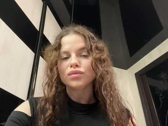 KatriceSarcone live cam on BongaCams