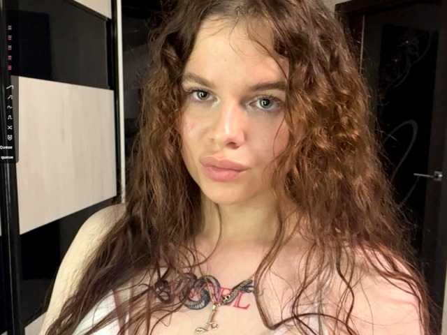 KatriceSarcone live cam on BongaCams
