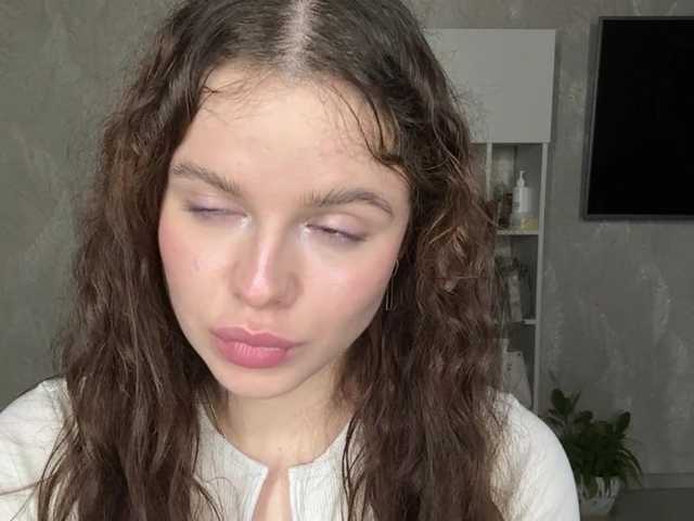 KatriceSarcone live webcam show