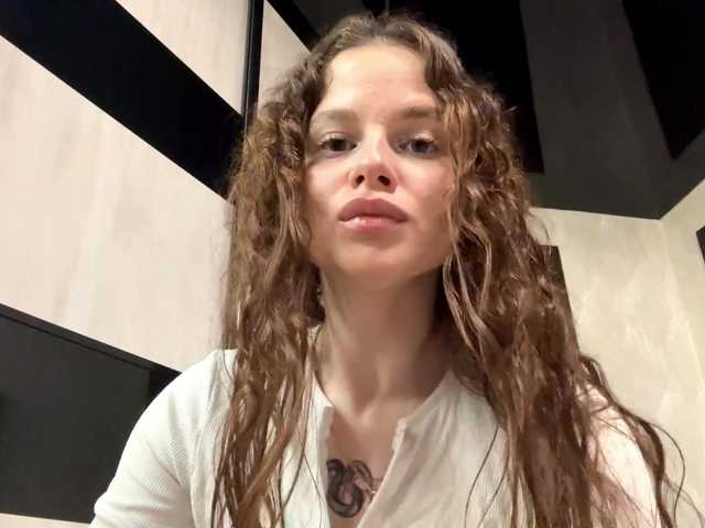 KatriceSarcone live cam on BongaCams