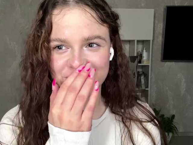 KatriceSarcone live webcam show