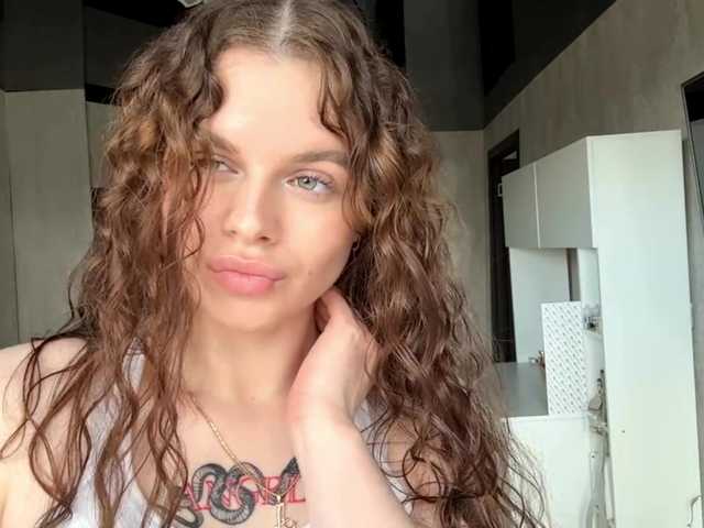 KatriceSarcone live cam on BongaCams