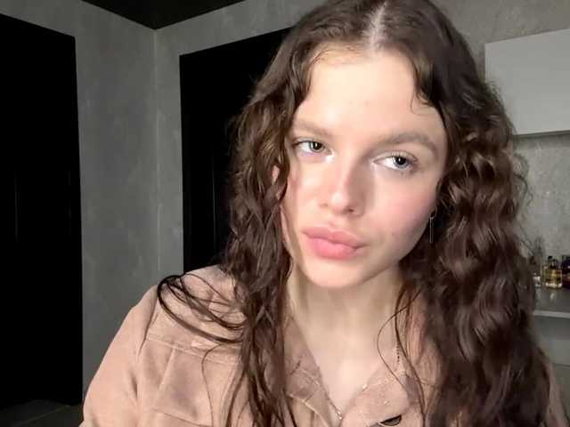 KatriceSarcone live cam on BongaCams