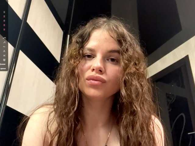 KatriceSarcone live cam on BongaCams