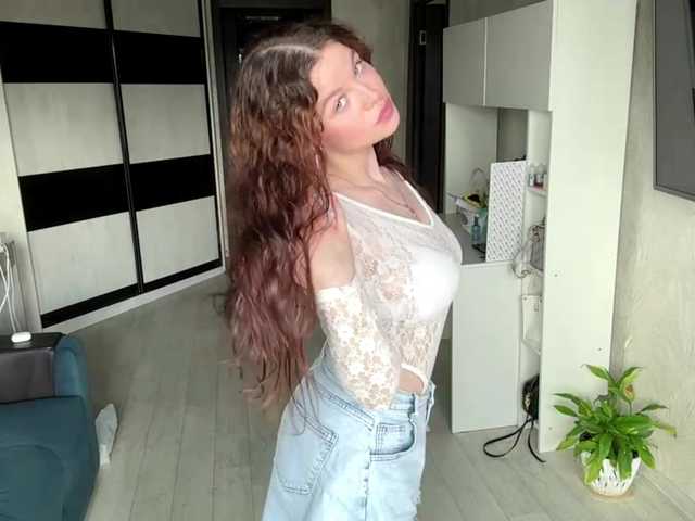 KatriceSarcone live webcam show