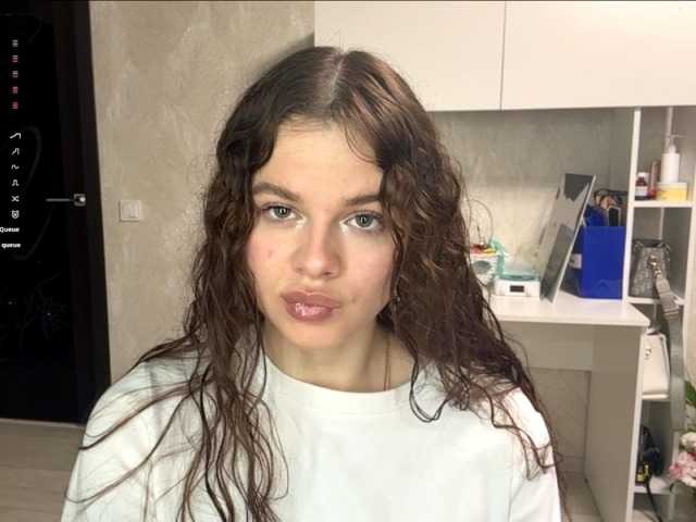 KatriceSarcone live cam on BongaCams
