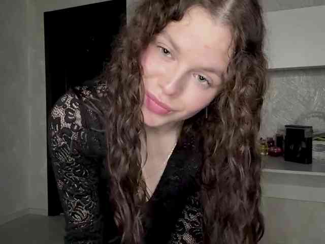 KatriceSarcone webcam