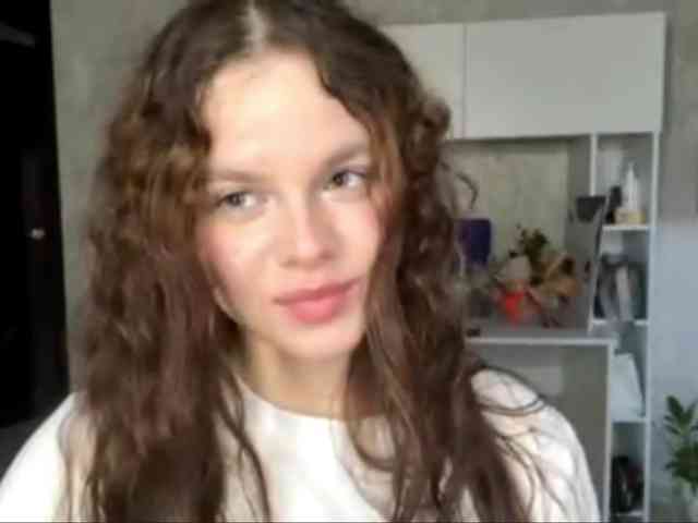 KatriceSarcone webcam