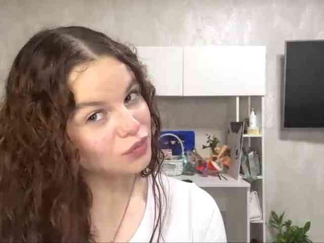 KatriceSarcone webcam