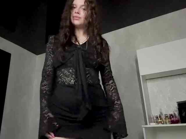KatriceSarcone webcam
