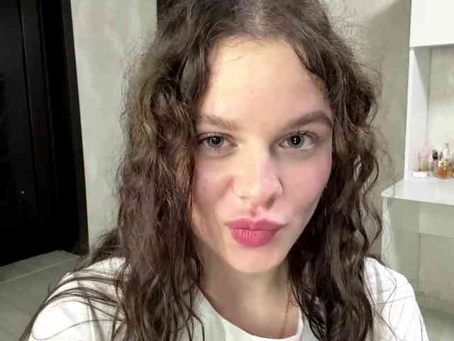 KatriceSarcone Live Webcam on BongaCams