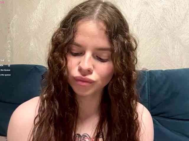 KatriceSarcone webcam