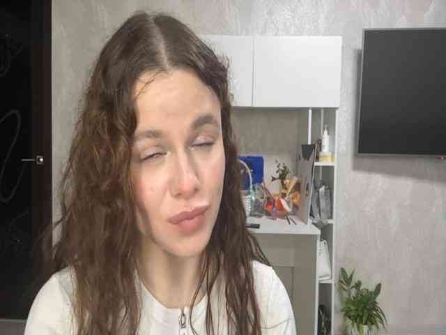KatriceSarcone webcam