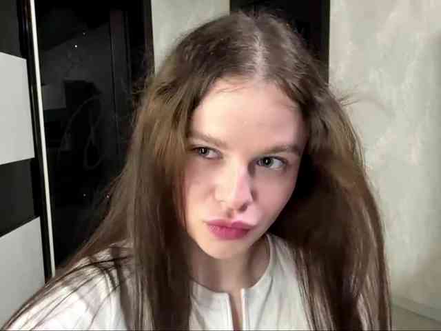 KatriceSarcone webcam