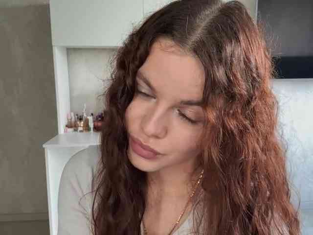 KatriceSarcone webcam