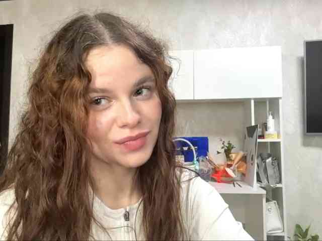 KatriceSarcone webcam