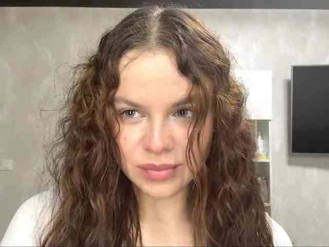 KatriceSarcone webcam