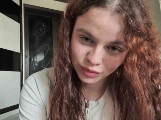 KatriceSarcone webcam