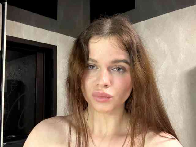KatriceSarcone webcam