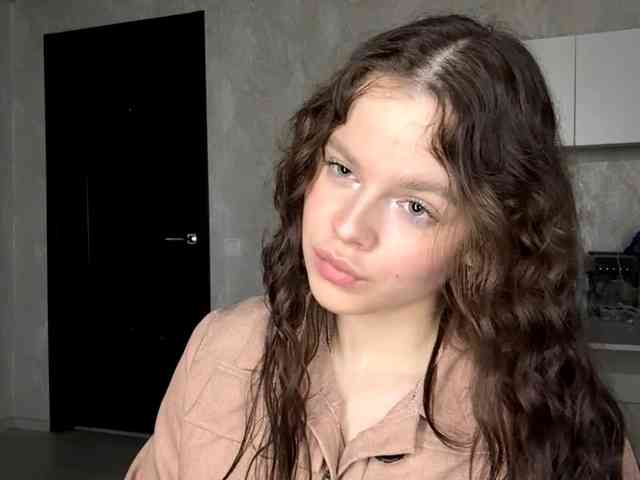 KatriceSarcone webcam
