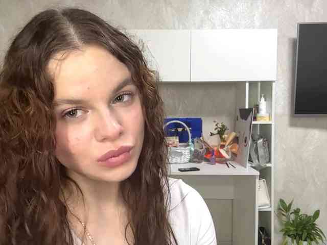 KatriceSarcone webcam