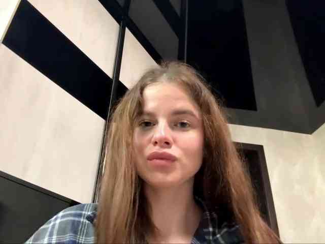 KatriceSarcone webcam
