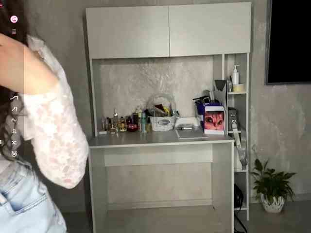 KatriceSarcone webcam