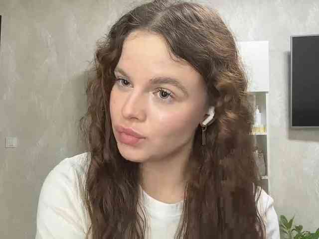 KatriceSarcone webcam