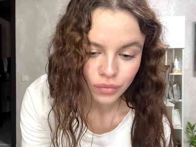 KatriceSarcone webcam
