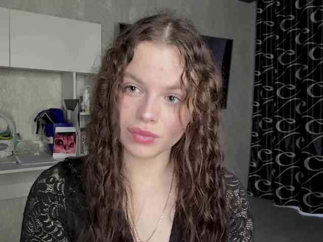 KatriceSarcone webcam